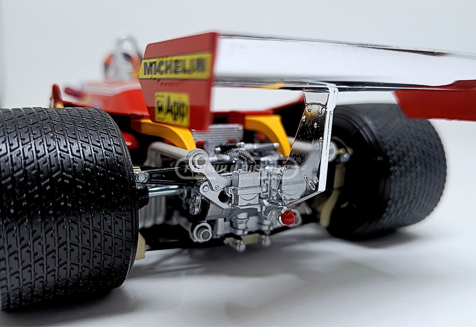 Ferrari 312T4 #12 G. Villeneuve - Vencedor GP EUA Watkins Glen - F1 1979 - 1:18 Bburago - 7