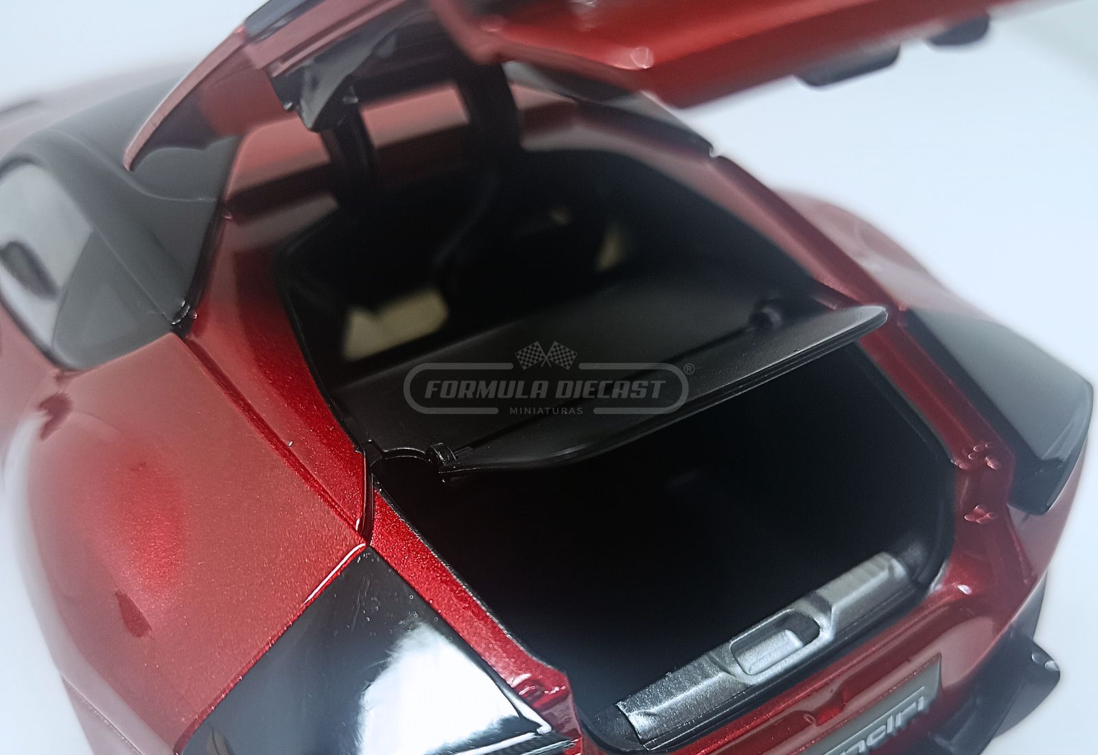Ferrari 12Cilindri 2024 - Rosso Imola - Ed. Numerada e Limitada - 1:18 Polistil - 9