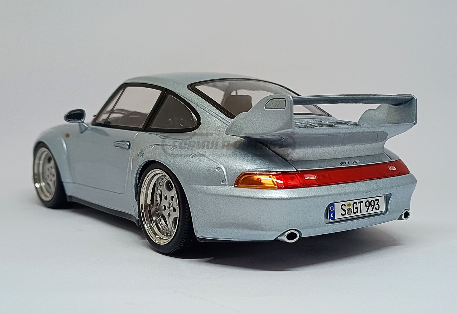 Porsche 911 993 GT2 Coupé 1996 c/ rodas Speedline - Prata - 1:18 KK-Scale - 5