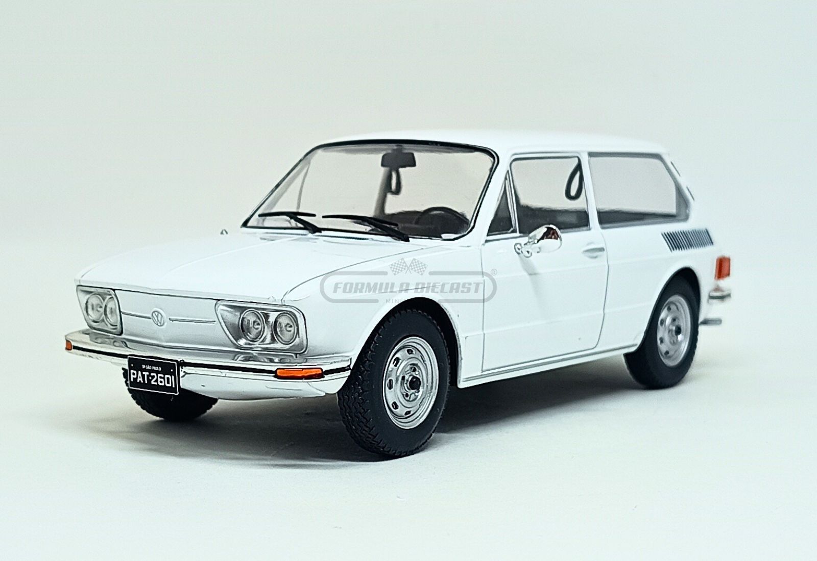 VW Brasilia 1976 - Branca - 1:24 California Classics