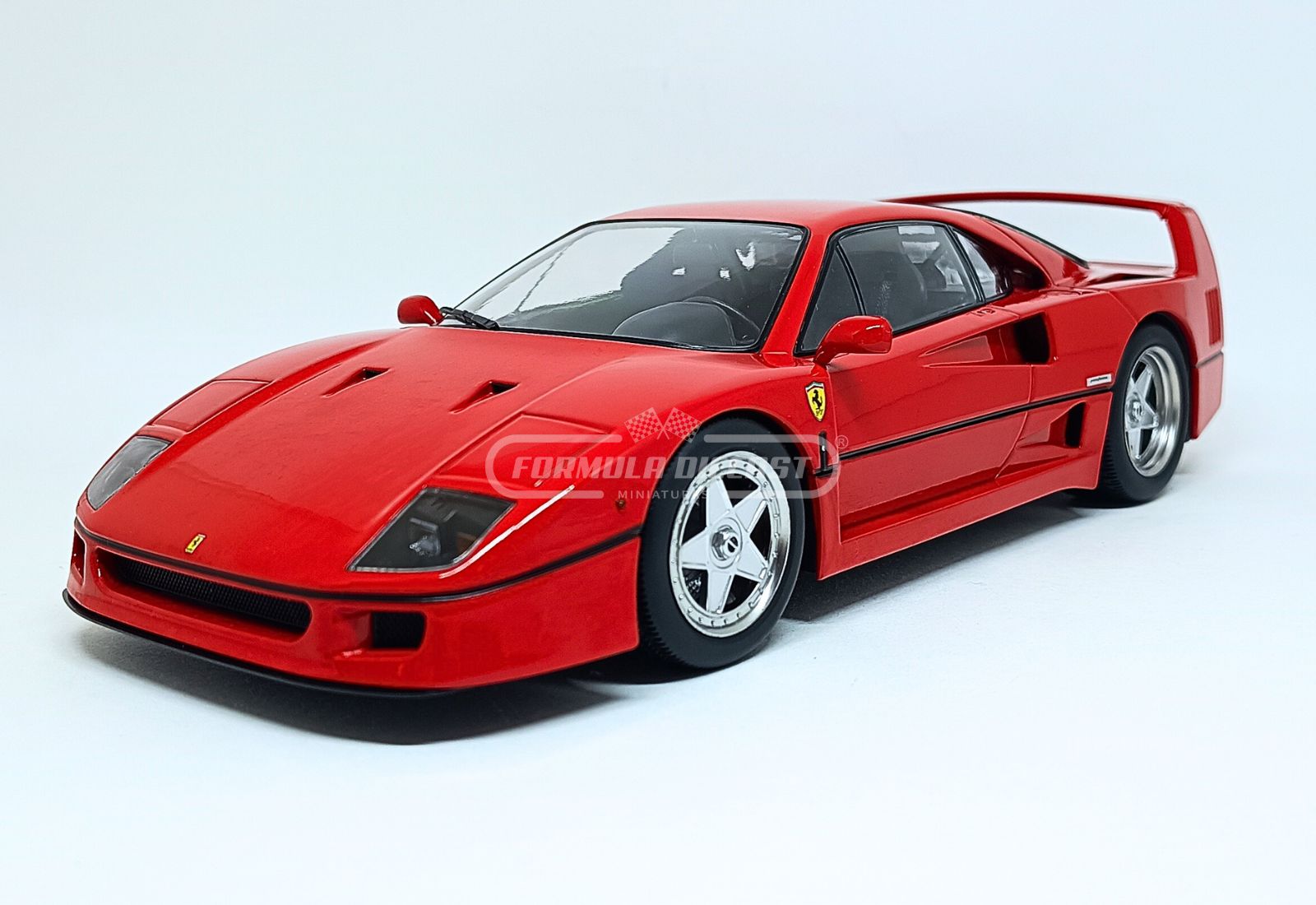 Ferrari F40 1987 - Rosso Corsa - 1:18 KK-Scale