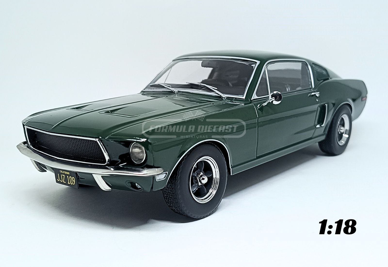 Ford Mustang GT Fastback "Bullitt" 1968 – Verde Escuro – 1:18 KK-Scale