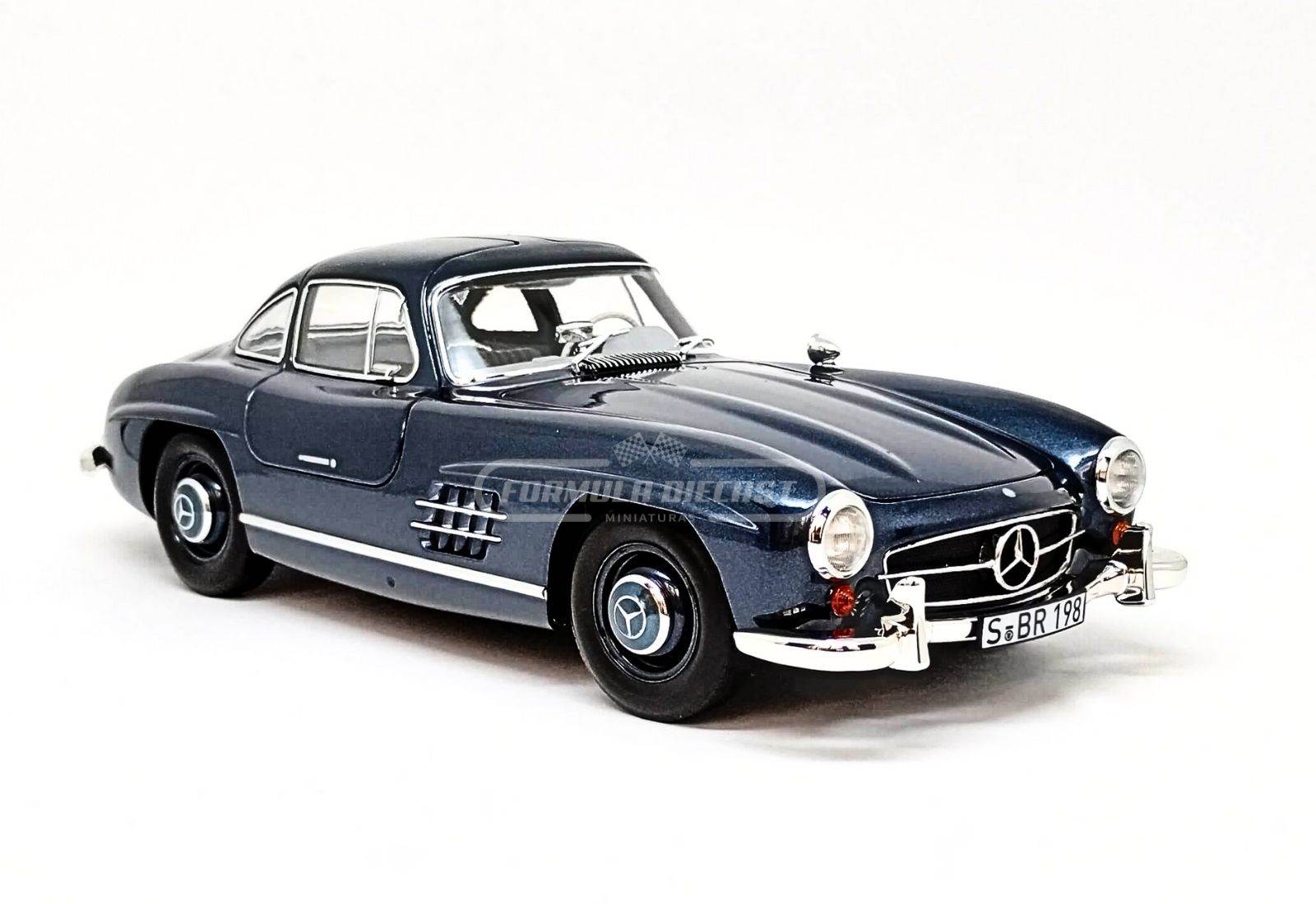 Mercedes-Benz 300 SL (W198) 1954-1957 - Middle Blue - 1:18 Norev